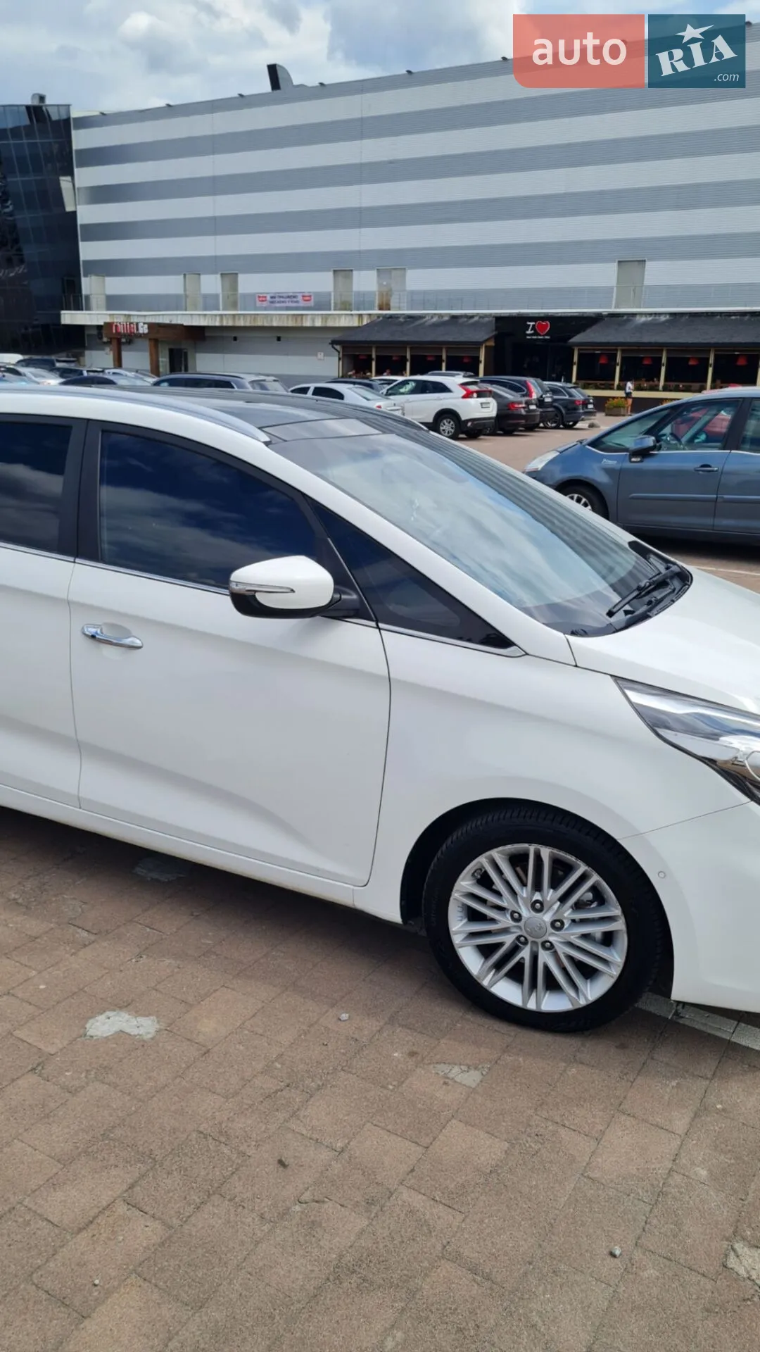 2017 Kia Carens - мініатюра 6