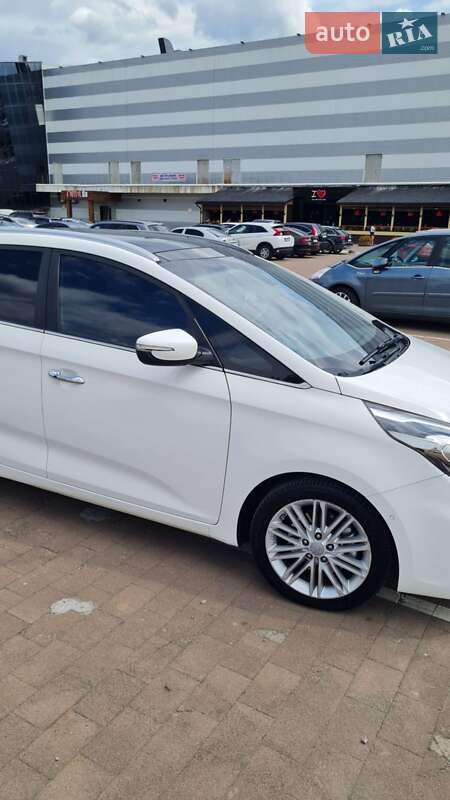 Мікровен Kia Carens 2017 в Житомирі фото 6 Мікровен Kia Carens 2017 в Житомирі