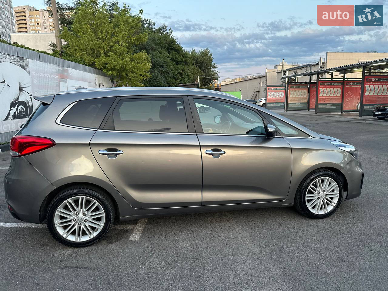 2016 Kia Carens - мініатюра 15
