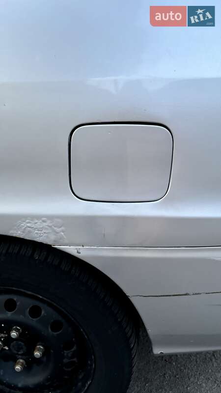 Мінівен Kia Carens 2006 в Києві