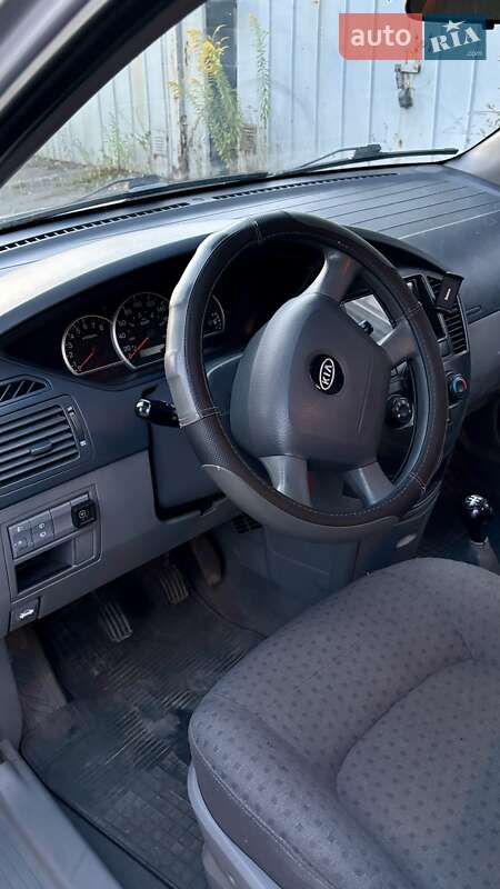 Мінівен Kia Carens 2006 в Києві