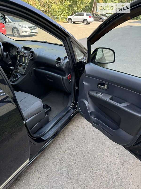 Мінівен Kia Carens 2007 в Києві