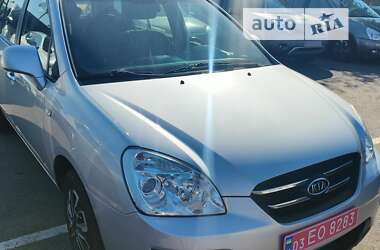 Минивэн Kia Carens 2009 в Ровно