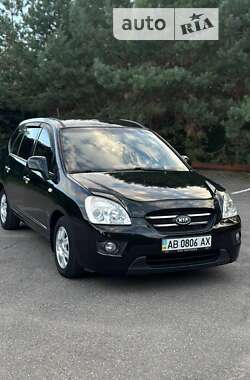 Минивэн Kia Carens 2008 в Виннице