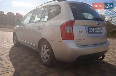 Минивэн Kia Carens 2008 в Гайсине