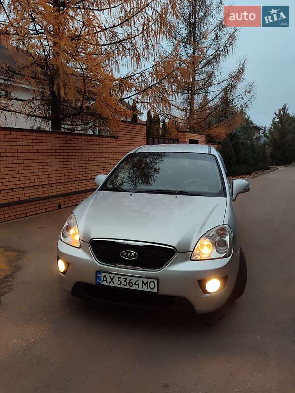 Микровэн Kia Carens 2011 в Харькове