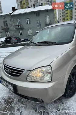 Kia Carens 2004