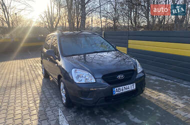 Минивэн Kia Carens 2007 в Виннице