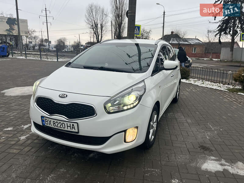 Микровэн Kia Carens 2016 в Хмельницком