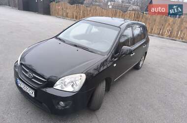 Минивэн Kia Carens 2008 в Полтаве