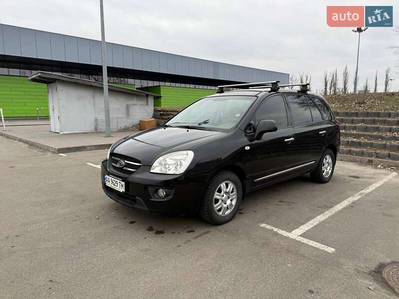 Мінівен Kia Carens 2008 в Києві