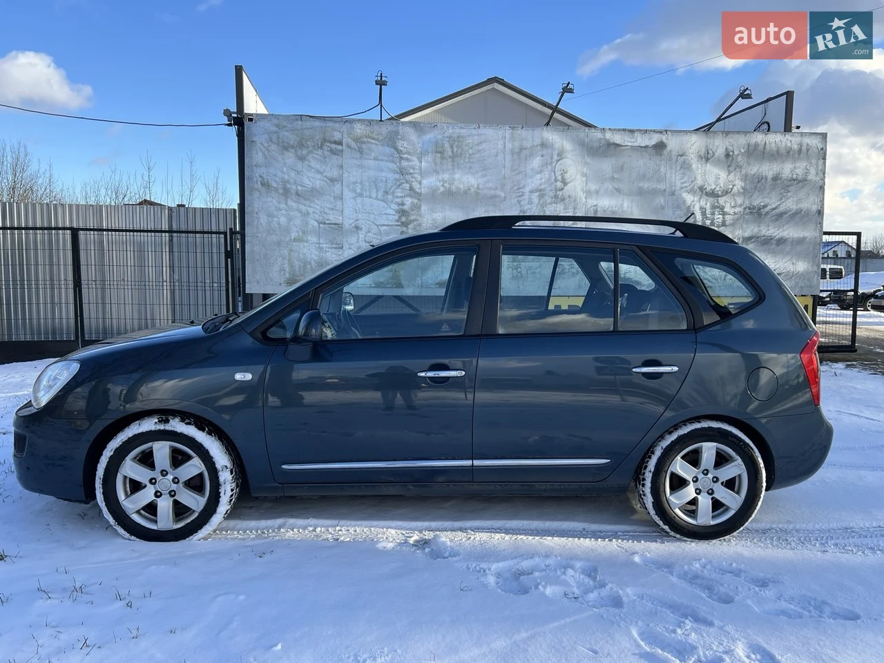 2010 Kia Carens - мініатюра 34