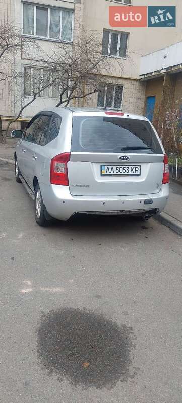 Минивэн Kia Carens 2007 в Киеве