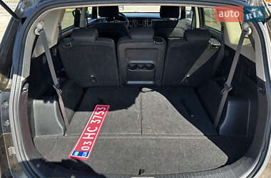 Микровэн Kia Carens 2015 в 