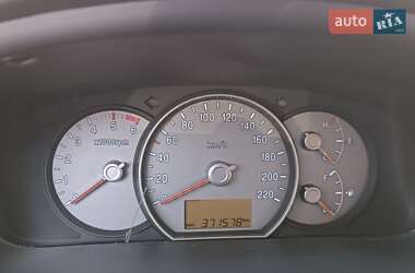Минивэн Kia Carens 2007 в 