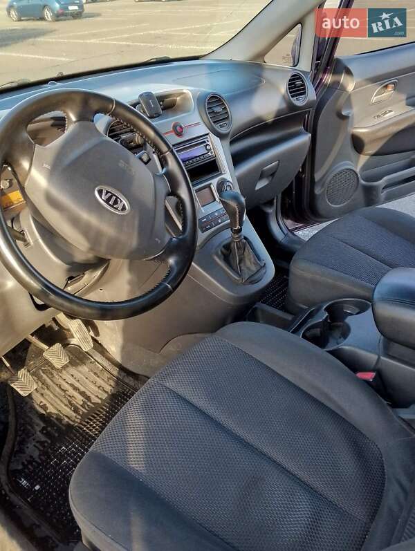 Мінівен Kia Carens 2008 в Києві