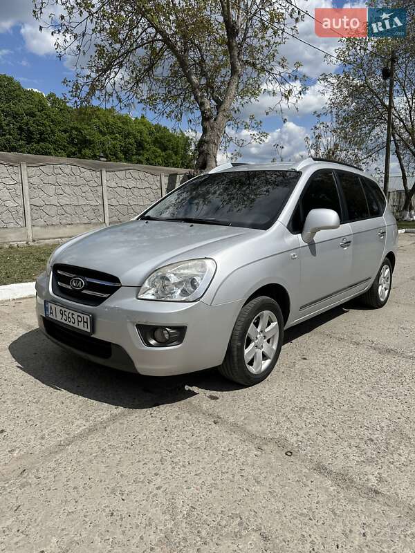 Мінівен Kia Carens 2006 в Полтаві