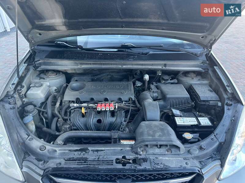 Мінівен Kia Carens 2008 в Сарнах