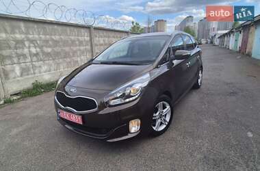 Kia Carens 2015