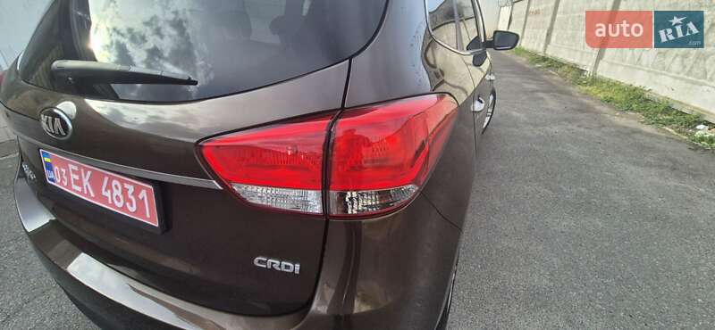 Микровэн Kia Carens 2015 в Киеве