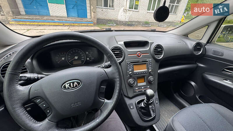 Микровэн Kia Carens 2011 в Шостке
