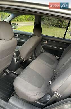 Минивэн Kia Carens 2008 в 