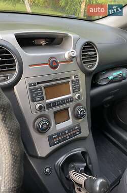 Минивэн Kia Carens 2008 в 