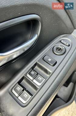 Мікровен Kia Carens 2013 в 
