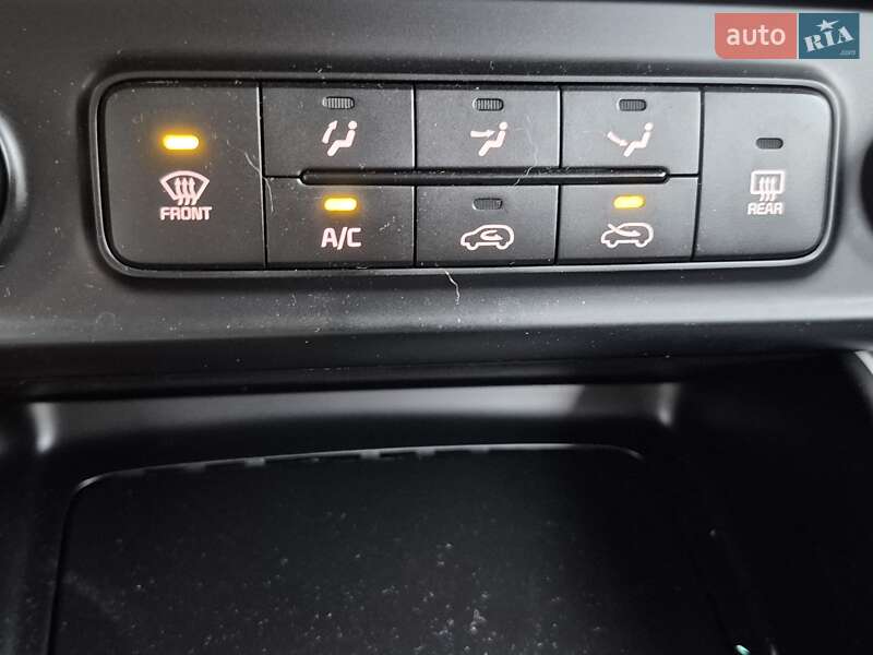 Мікровен Kia Carens 2017 в Запоріжжі