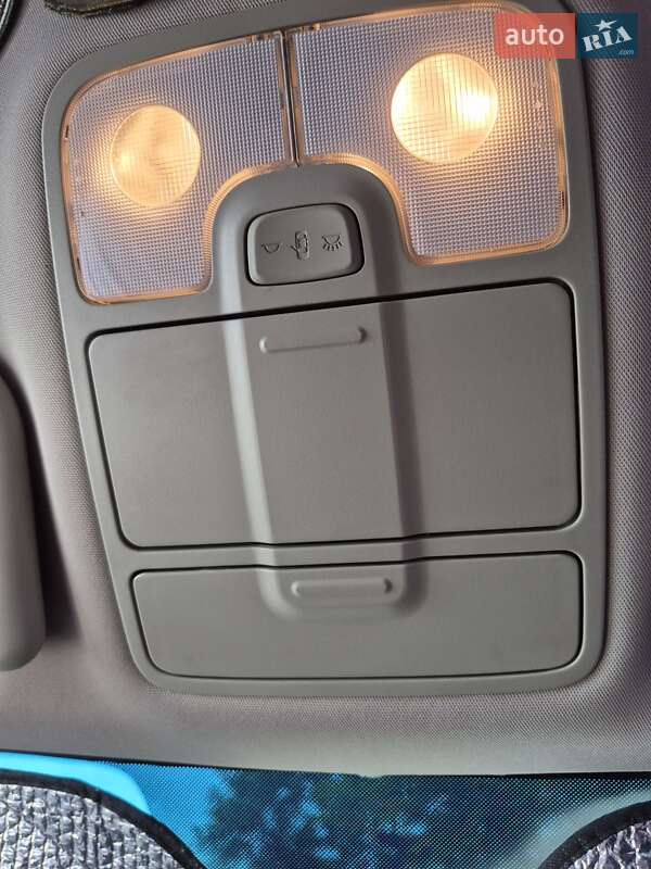 Мікровен Kia Carens 2017 в Запоріжжі