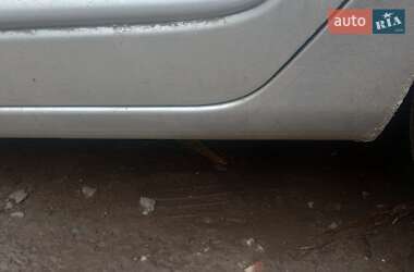 Мінівен Kia Carens 2008 в 