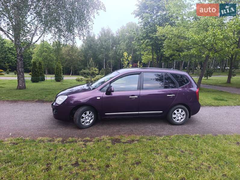 Мінівен Kia Carens 2008 в Хмельницькому