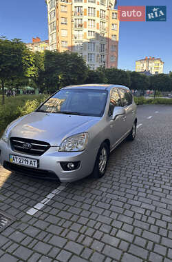 Мінівен Kia Carens 2008 в Івано-Франківську