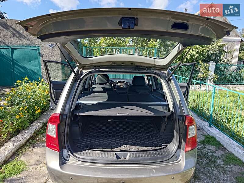 Мікровен Kia Carens 2010 в Чорноморську