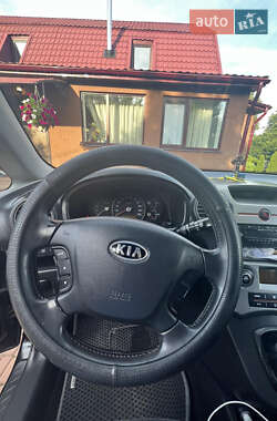 Минивэн Kia Carens 2008 в 