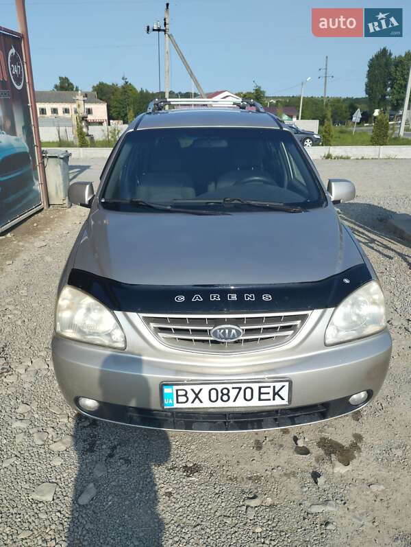 Kia Carens 2004