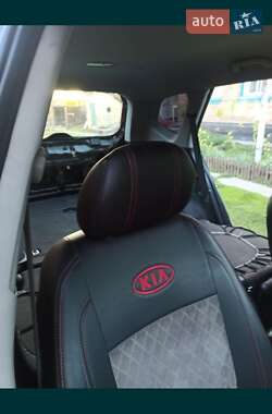 Мінівен Kia Carens 2008 в Черкасах