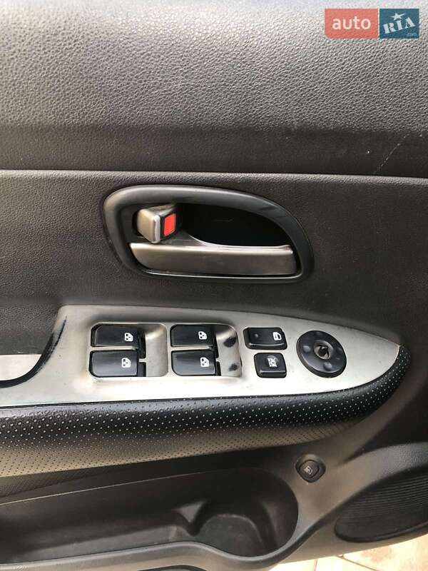 Минивэн Kia Carens 2008 в Хмельницком фото 23 Минивэн Kia Carens 2008 в Хмельницком