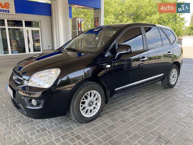 Минивэн Kia Carens 2007 в Николаеве