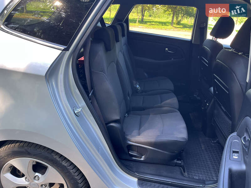 Микровэн Kia Carens 2013 в Новом Роздоле