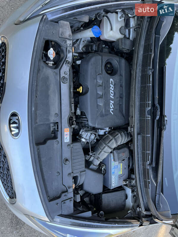 Микровэн Kia Carens 2013 в Новом Роздоле