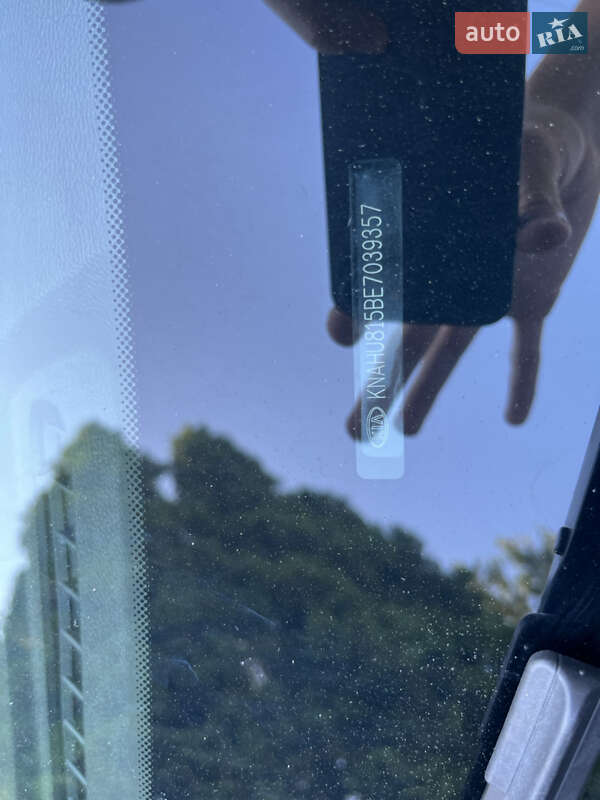 Микровэн Kia Carens 2013 в Новом Роздоле