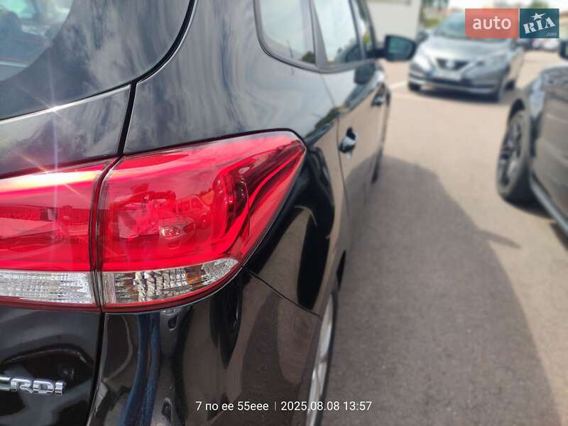 Мікровен Kia Carens 2014 в Рівному