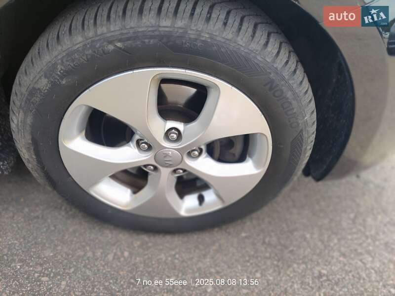 Мікровен Kia Carens 2014 в Рівному