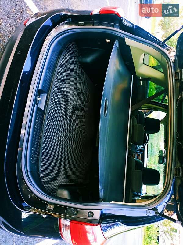 Микровэн Kia Carens 2013 в Малине