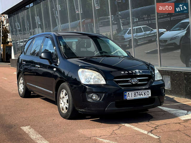 Kia Carens 2008