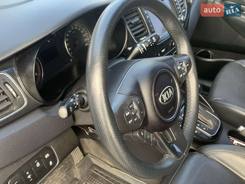 Мікровен Kia Carens 2016 в Рівному