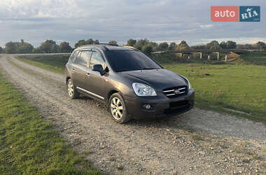 Минивэн Kia Carens 2008 в Рудки