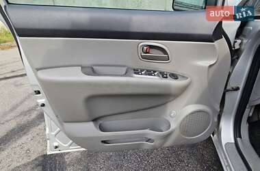 Минивэн Kia Carens 2008 в 