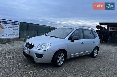 Микровэн Kia Carens 2011 в Калуше